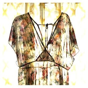 Cute blouse, like new